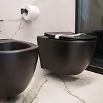 Welcomely - Seamphony Apartment *