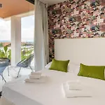 Welcomely - Seamphony Apartment