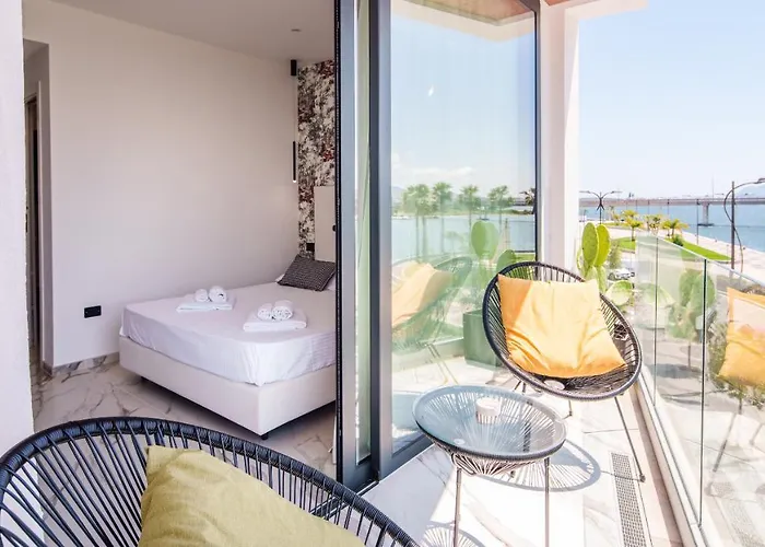 Welcomely - Seamphony