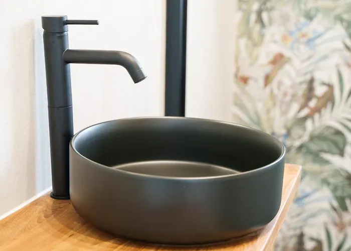 Welcomely - Seamphony * Ольбия