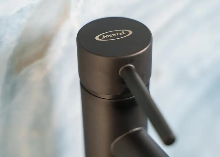 Welcomely - Seamphony Ольбия