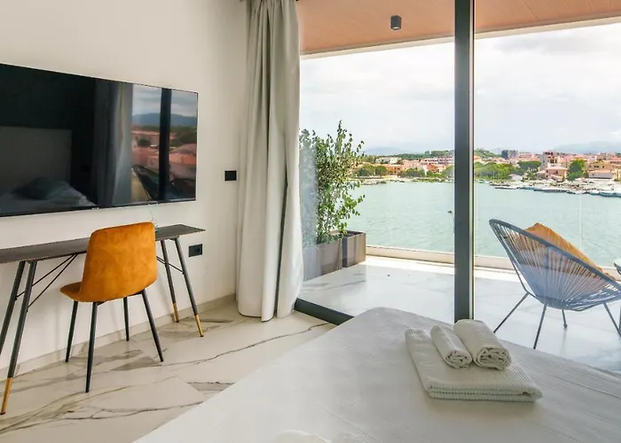 Welcomely - Seamphony * Ольбия