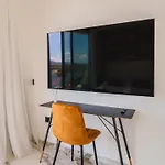 Welcomely - Seamphony Apartman