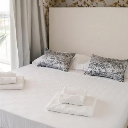 Welcomely - Seamphony