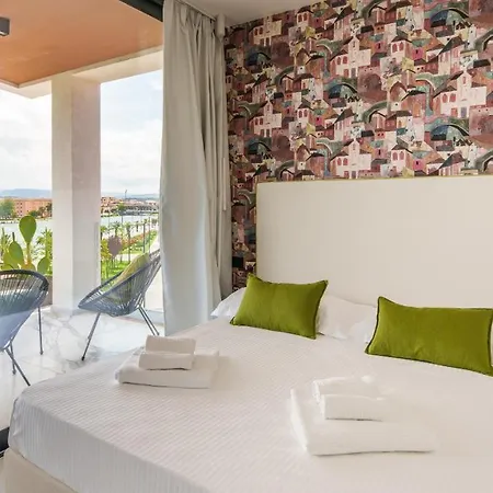 Welcomely - Seamphony Apartment