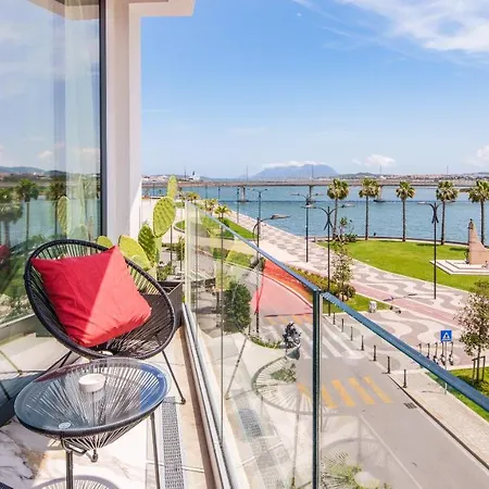 Welcomely - Seamphony *