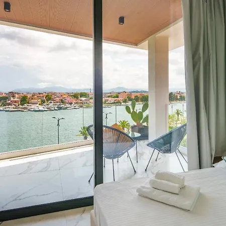 Welcomely - Seamphony Apartment